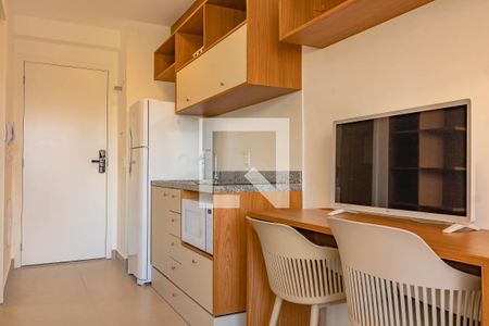 Cozinha  de apartamento à venda com 1 quarto, 25m² em Pinheiros, São Paulo