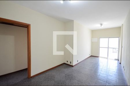 Apartamento à venda com 70m², 2 quartos e 1 vagaSala