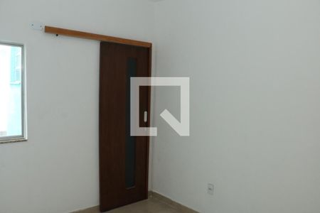 Suíte de casa para alugar com 2 quartos, 50m² em Cerâmica, Nova Iguaçu