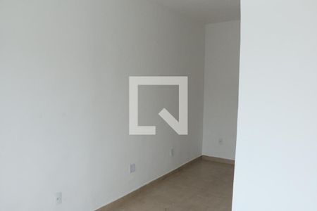 Quarto 2 de casa para alugar com 2 quartos, 50m² em Cerâmica, Nova Iguaçu