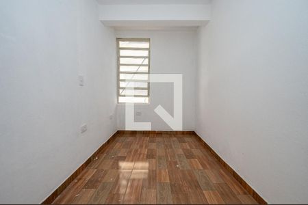 Quarto de casa para alugar com 1 quarto, 40m² em Vila Fachini, São Paulo