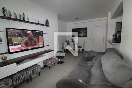 Apartamento à venda com 72m², 2 quartos e 1 vagaSala