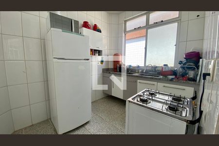 Cozinha de apartamento à venda com 3 quartos, 220m² em Buritis, Belo Horizonte