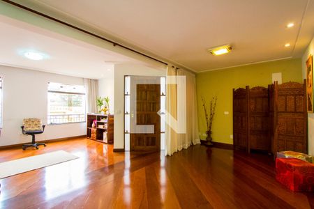 Sala de casa para alugar com 7 quartos, 350m² em Parque Bandeirante, Santo André