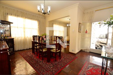 Sala de jantar de casa à venda com 5 quartos, 200m² em São Lucas, Belo Horizonte