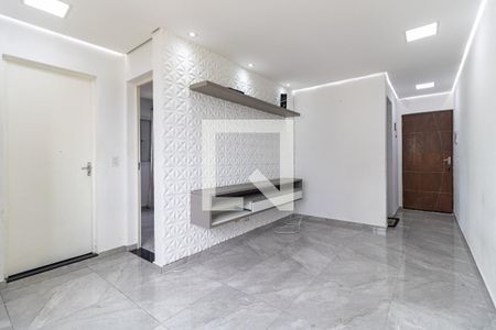 Sala de apartamento para alugar com 2 quartos, 45m² em Parque Bristol, São Paulo