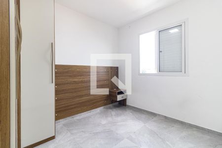 Quarto 1 de apartamento para alugar com 2 quartos, 45m² em Parque Bristol, São Paulo