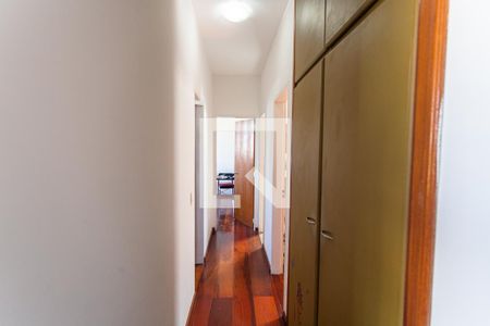 Corredor de apartamento à venda com 3 quartos, 105m² em Sagrada Família, Belo Horizonte