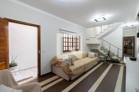 Casa à venda com 250m², 3 quartos e 2 vagasSala