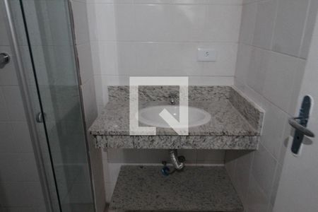 Banheiro  de kitnet/studio para alugar com 1 quarto, 32m² em Vila Prudente, São Paulo