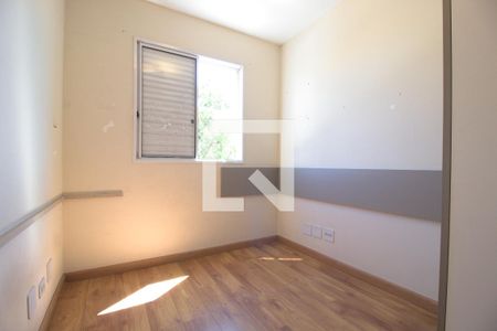 Quarto de apartamento para alugar com 2 quartos, 57m² em Jardim Marilu, Cotia