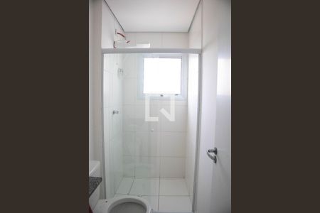 Banheiro suíte de apartamento para alugar com 2 quartos, 58m² em Jardim Residencial Firenze, Hortolândia