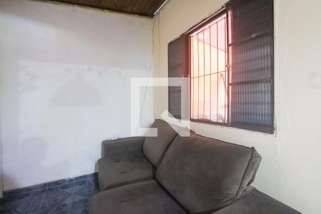 Sala de casa à venda com 2 quartos, 100m² em Rubem Berta, Porto Alegre