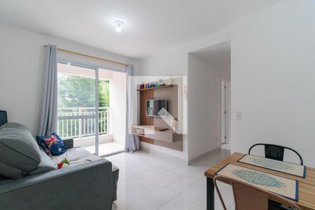 Sala de apartamento à venda com 2 quartos, 56m² em Jardim Santa Rosa, Taboão da Serra