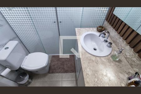 Banheiro da Suíte de casa de condomínio à venda com 3 quartos, 115m² em Jardim Florestal, Jundiaí