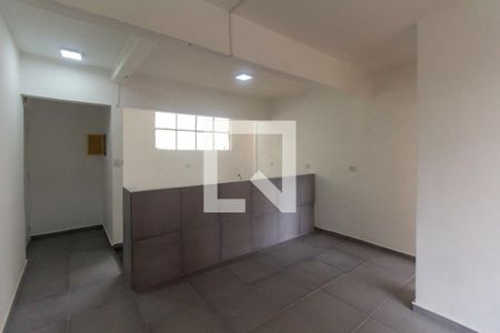 Sala e cozinha de apartamento à venda com 2 quartos, 41m² em Vila Mariana, São Paulo