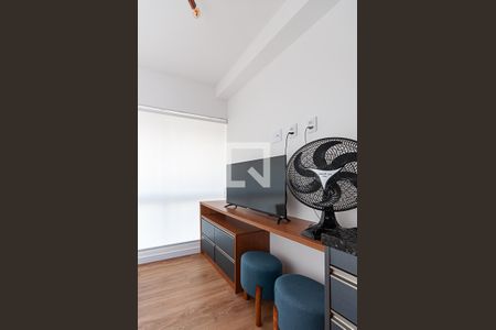 Sala de apartamento à venda com 2 quartos, 45m² em Vila Pompéia, São Paulo