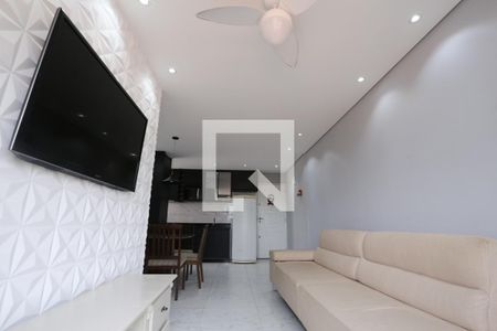 Sala de apartamento para alugar com 3 quartos, 57m² em Conjunto Promorar Raposo Tavares, São Paulo