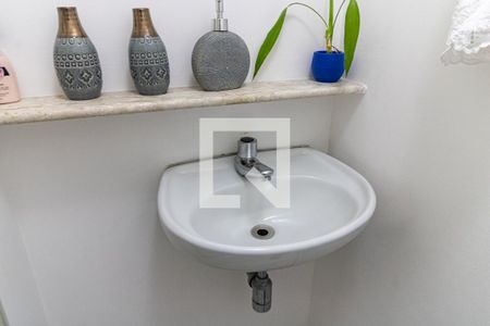 Lavabo de apartamento para alugar com 2 quartos, 46m² em Aclimação, São Paulo