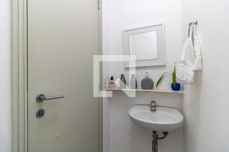 Lavabo de apartamento para alugar com 2 quartos, 46m² em Aclimação, São Paulo