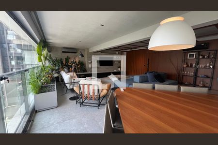 Sala  de apartamento à venda com 2 quartos, 162m² em Pinheiros, São Paulo