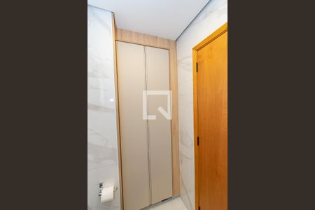 Lavabo de apartamento à venda com 3 quartos, 80m² em Taquaral, Campinas