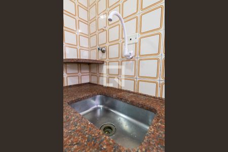 Apartamento à venda com 51m², 2 quartos e 1 vaga Apartamento à venda com 51m², 2 quartos e 1 vagaBanheiro