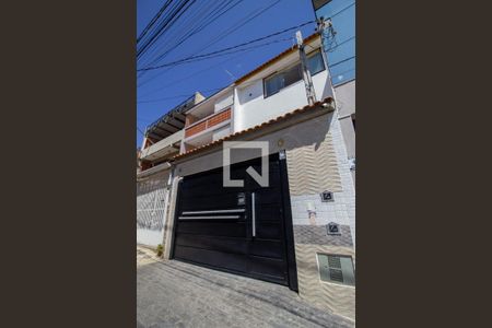 Casa para alugar com 278m², 3 quartos e 2 vagas Casa para alugar com 278m², 3 quartos e 2 vagasFachada