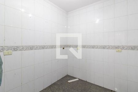 Despensa de casa para alugar com 4 quartos, 430m² em Jardim Maria Helena, Guarulhos