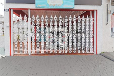 Casa para alugar com 130m², 4 quartos e 4 vagas Casa para alugar com 130m², 4 quartos e 4 vagasFachada