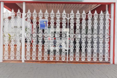 Casa para alugar com 130m², 4 quartos e 4 vagas Casa para alugar com 130m², 4 quartos e 4 vagasFachada