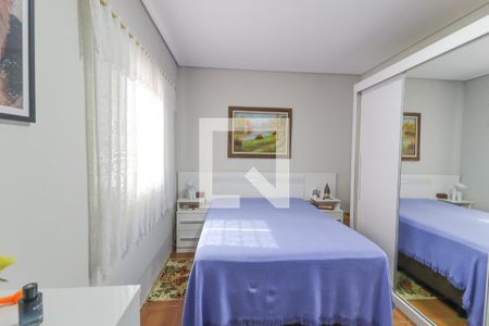 Casa para alugar com 130m², 4 quartos e 4 vagas Casa para alugar com 130m², 4 quartos e 4 vagasQuarto