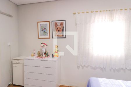 Casa para alugar com 130m², 4 quartos e 4 vagas Casa para alugar com 130m², 4 quartos e 4 vagasQuarto