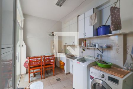 Casa para alugar com 130m², 4 quartos e 4 vagas Casa para alugar com 130m², 4 quartos e 4 vagasÁrea de Serviço