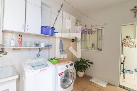 Casa para alugar com 130m², 4 quartos e 4 vagas Casa para alugar com 130m², 4 quartos e 4 vagasÁrea de Serviço