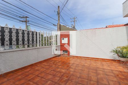 Casa para alugar com 130m², 4 quartos e 4 vagas Casa para alugar com 130m², 4 quartos e 4 vagasQuintal