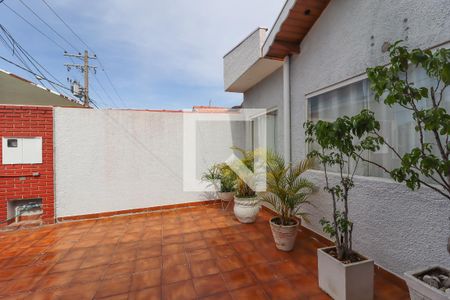 Casa para alugar com 130m², 4 quartos e 4 vagas Casa para alugar com 130m², 4 quartos e 4 vagasQuintal