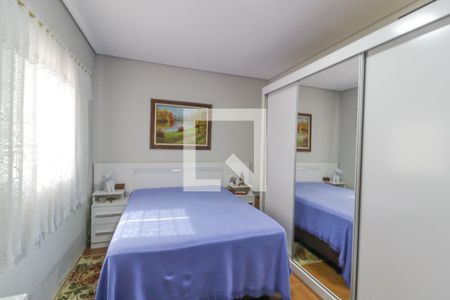 Casa para alugar com 130m², 4 quartos e 4 vagas Casa para alugar com 130m², 4 quartos e 4 vagasQuarto