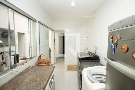 Casa à venda com 345m², 4 quartos e 3 vagas Casa à venda com 345m², 4 quartos e 3 vagasÁrea de serviço - Panorâmica