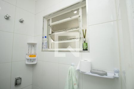 Casa à venda com 345m², 4 quartos e 3 vagas Casa à venda com 345m², 4 quartos e 3 vagasBanheiro de serviço - Área do chuveiro