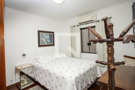 Casa à venda com 345m², 4 quartos e 3 vagas Casa à venda com 345m², 4 quartos e 3 vagasSuite 2