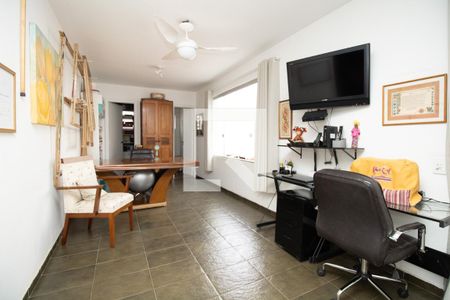 Casa à venda com 345m², 4 quartos e 3 vagas Casa à venda com 345m², 4 quartos e 3 vagasAteliê, piso superior, panorâmica