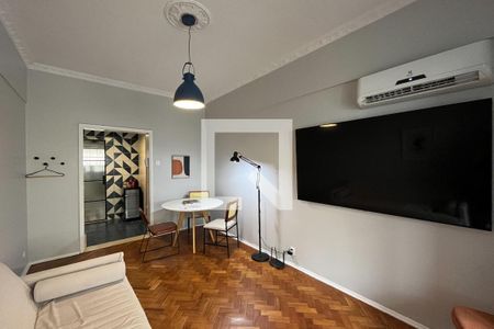 Studio  de kitnet/studio para alugar com 1 quarto, 44m² em Centro, Rio de Janeiro