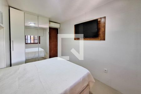 Quarto 1 de casa para alugar com 3 quartos, 360m² em Itaipu, Niterói