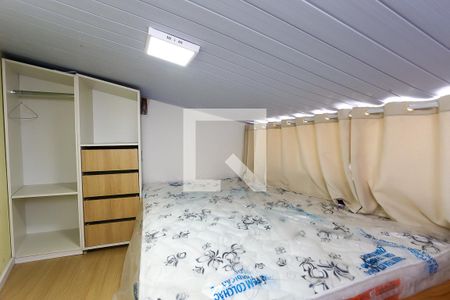 Kitnet quarto de casa para alugar com 1 quarto, 20m² em Cidade Intercap, Taboão da Serra