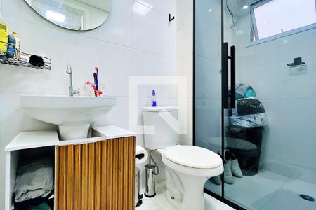 Apartamento à venda com 59m², 2 quartos e 1 vaga Apartamento à venda com 59m², 2 quartos e 1 vagaBanheiro