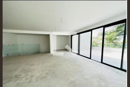 Casa à venda com 4 quartos, 740m² em Campo Belo, São Paulo
