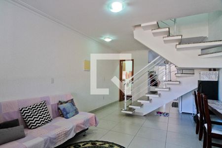 Sala de casa à venda com 2 quartos, 77m² em Parque Sao Domingos, São Paulo