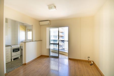 Sala, panorâmica de apartamento para alugar com 2 quartos, 57m² em Vila Nova Conceição, São Paulo