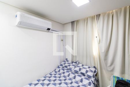 Quarto 1 de apartamento para alugar com 2 quartos, 47m² em Campo Grande, Rio de Janeiro